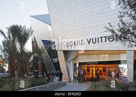 Louis Vuitton Store at Crystals, CityCenter, Las Vegas Stock Photo: 59687300 - Alamy