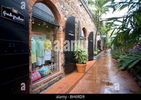 Retail shops along an alley in Charlotte Amalie, St. Thomas, USVI. Stock Photo