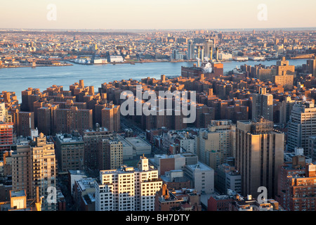 Stuyvesant Town Projects and East River Generating Station, 801 East 14th Street, New York, NY Stock Photo