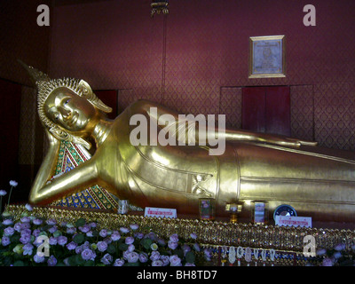 Bangkok, Thailand, Wat Benchamabohit Temple, inside Views, Laying Golden Bouddha Statue Stock Photo