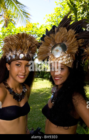 Tahiti, Polynesian Dancers Stock Photo - Alamy