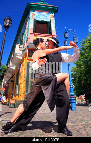 Fanny and Fabio dancers performing Tango, milonga and canyengue at Caminito, La Boca, Buenos Aires, Argentina. Stock Photo