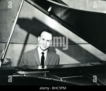 ROGER WILLIAMS - US pianist and composer about 1967 Stock Photo