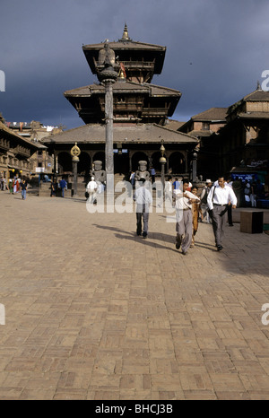 15th century Dattatreya Temple rising above Tachupal Tole in UNESCO World Heritage city of Bhaktapure- Kathmandu Valley, Nepal Stock Photo