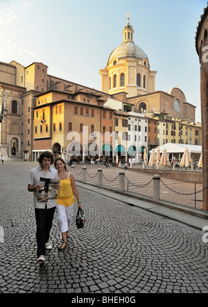 The Basilica di Sant'Andrea seen from the Piazza Concordia in the mediaeval city of Mantua, Lombardy, Italy. Stock Photo