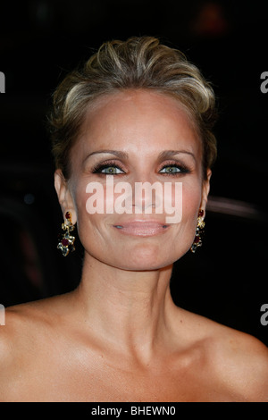 KRISTIN CHENOWETH FOUR CHRISTMASES WORLD PREMIERE HOLLYWOOD LOS ANGELES CA USA 20 November 2008 Stock Photo