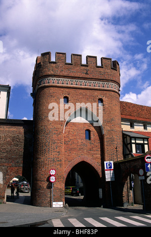 Poland, Torun, city walls, Brama Mostowa gate Stock Photo