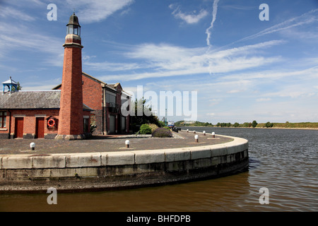 Ellesmere Port lighthouse at the junction of the Manchester Ship Canal and the Shropshire Union Canal Stock Photo