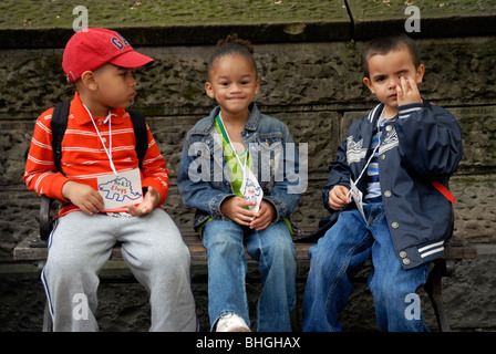 New York City school children on outting with name tags around their necks Stock Photo