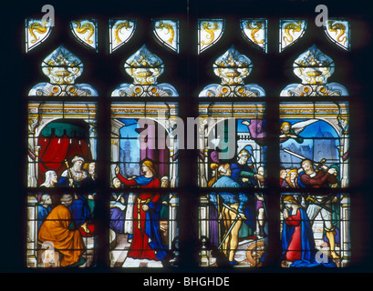 Bayeaux Cathedral (Cathédrale Notre-Dame de Bayeux) Stained Glass France Stock Photo