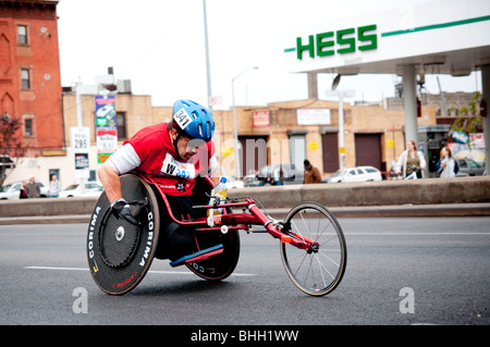 Ihar Nikitsin, an amputee,  competes in the NYC Marathon 2009. Stock Photo
