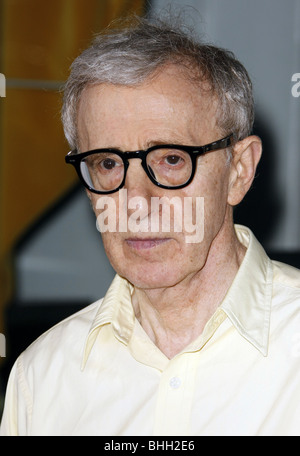 WOODY ALLEN VICKY CRISTINA BARCELONA FILM PREMIERE LOS ANGELES CA USA 04 August 2008 Stock Photo