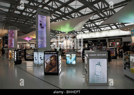 Thailand, Bangkok, Suvarnabhumi Airport, Duty Free Shopping Stock Photo