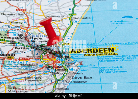 red map pin in road map pointing to city of Aberdeen Stock Photo