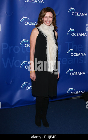 MARY STEENBURGEN OCEANA ANNUAL FUNDRAISER LOS ANGELES CA USA 05 October 2007 Stock Photo