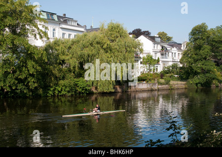 Villen an der Alster, Hamburg, Deutschland | villas near river Alster, Hamburg, Germany Stock Photo