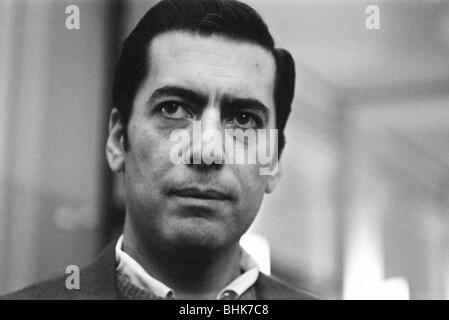 Vargas Llosa, Mario, * 28.3.1936, Peruvian author / writer, portrait, 1.10.1970, Stock Photo