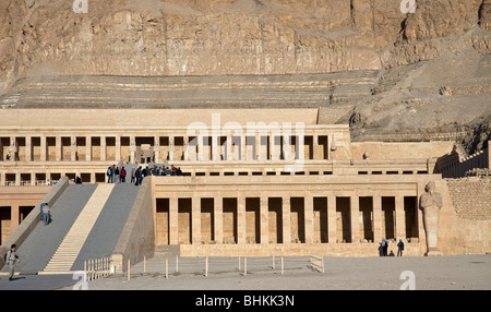 Mortuary temple of Queen Hatshepsut at Deir al-Bahri in the morning sun, Stock Photo