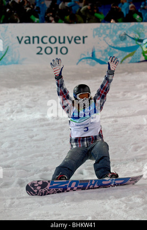 Shaun White (USA), wins the gold medal in the Men's Snowboard Halfpipe event at the 2010 Olympic Winter Games Stock Photo