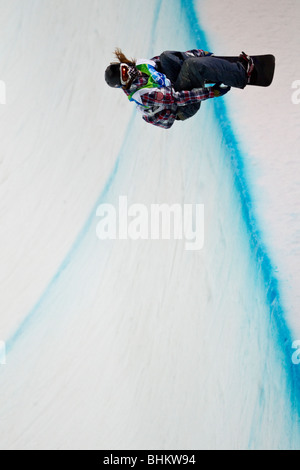 Shaun White (USA), wins the gold medal in the Men's Snowboard Halfpipe event at the 2010 Olympic Winter Games Stock Photo