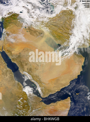 dust in the skies over the northern Persian Gulf again today, Thursday, March 27, 2003 Stock Photo