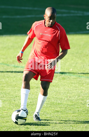 DULE HILL 2009 MIA HAMM & NOMAR GARCIAPARRA CELEBRITY SOCCER CHALLENGE CARSON LOS ANGELES CA USA 17 January 2009 Stock Photo