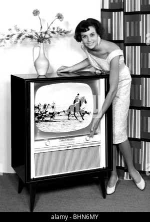 broadcast, television, tv sets, Graetz Monarch, model is presenting the handling of the tv set, 1950s, , Stock Photo