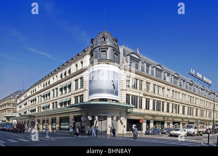 Le Bon Marche Department Store in Paris Editorial Stock Image - Image of  europe, outside: 167682859