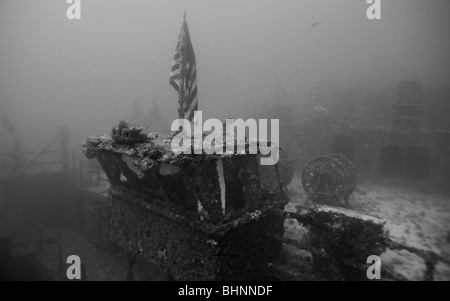 US flag on sunken US Navy landing craft Spiegel Grove Underwater shipwreck artificial reef for SCUBA divers, Key Largo, North Florida Keys, USA Stock Photo