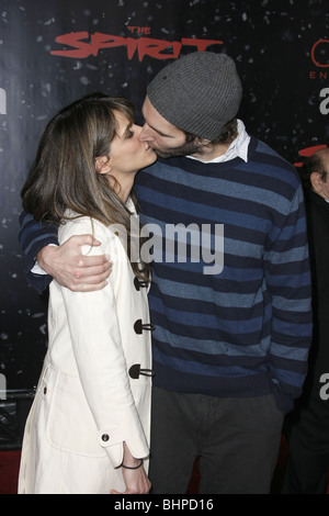 AMANDA PEET DAVID BENIOFF THE SPIRIT LOS ANGELES PREMIERE HOLLYWOOD LOS ANGELES CA USA 17 December 2008 Stock Photo