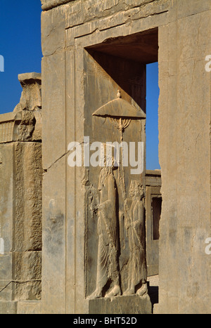Bas relief figures at the Apadana Palace, Persepolis, Iran Stock Photo