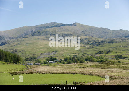 The village of Rhyd Ddu and mount Snowdon in Snowdonia, North Wales Stock Photo