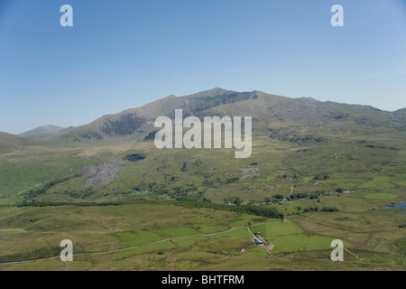 The village of Rhyd Ddu and mount Snowdon in Snowdonia, North Wales Stock Photo