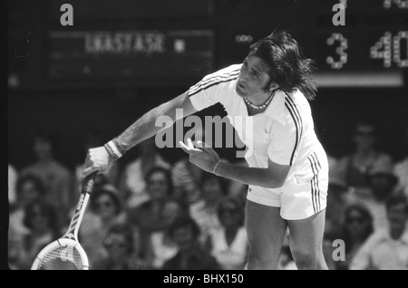 Wimbledon 1976. Ilie Nastase against Ramirez. 1st July 1976. Stock Photo