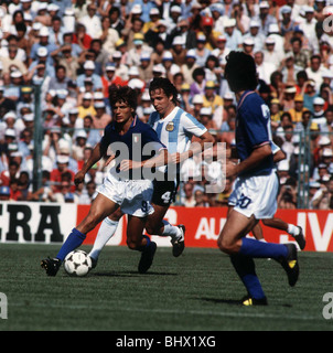 Italy 2 Argentina 1 World Cup 1982 football Antognoni Rossi 20 and Bertoni Stock Photo