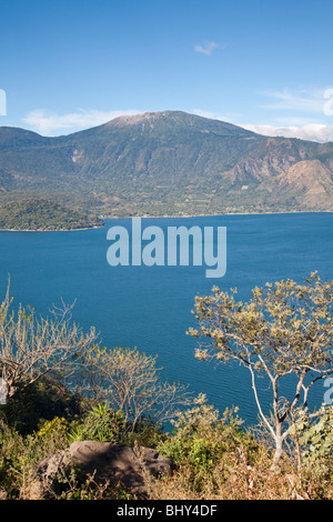 Lago de Coatepeque, Cerro Verde, El Salvador Stock Photo