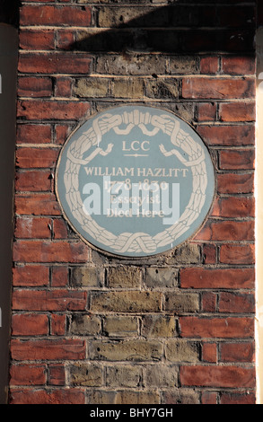 A blue commemorative plaque to William Hazlitt, essayist and writer, in Soho, London. Nov 2009 Stock Photo