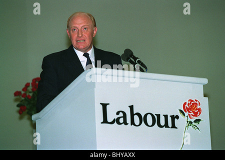 NEIL KINNOCK MP LABOUR PARTY LEADER 28 November 1991 Stock Photo