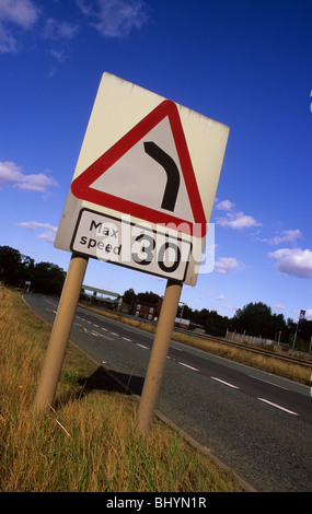 Road sign, max speed 30, speed limit 30 Stock Photo: 107089298 - Alamy