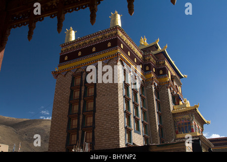 Bangtuo temple is a large and opulent Buddhist temple on the Tibetan plateau in Aba in Sichuan in China. Stock Photo