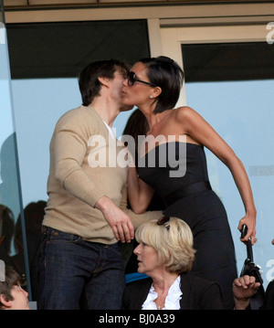 TOM CRUISE VICTORIA BECKHAM LOS ANGELES GALAXY V AC MILAN CARSON LOS ANGELES CA USA 19 July 2009 Stock Photo