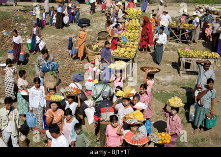 Fruit market. Pakokku. Myanmar Stock Photo