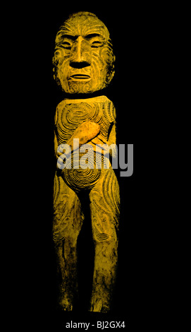 Maori ancestor worship veneration of ancestors Statue 1870 New Zealand Stock Photo