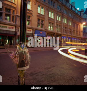 A memorial has been placed where a young lawyer called Alex died on London Wall A1211, City of London, England Stock Photo