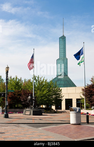 Oregon Convention Center, Portland, Oregon, USA Stock Photo