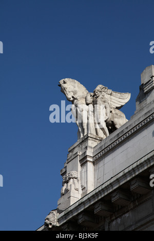 Mussolini horse statue hi-res stock photography and images - Alamy