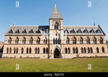 The facade of the Oxford University Museum of Natural History, UK. It contains the Pitt Rivers Museum with its famous ethnographic collections Stock Photo