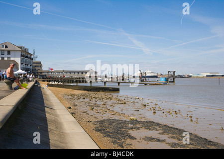 Riverside with Royal Terrace Pier and Tilbury, London, Cruise Terminal, Gravesend, Kent, England, United Kingdom, Europe Stock Photo