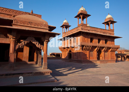 Diwan-i-Khas in the Palace Complex at Fatehpur Sikri in Uttar Pradesh India Stock Photo