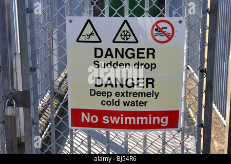 Danger sign at Bartley Reservoir pump house, Birmingham, England, UK Stock Photo